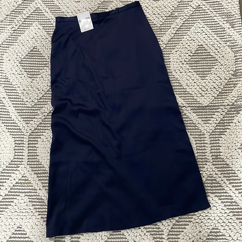 NWT Navy Silk like Midi Skirt Small